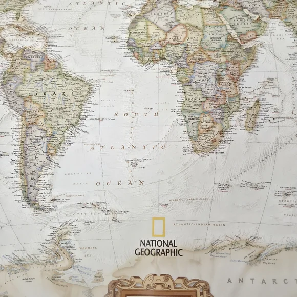 National Geographic World Wall Map - Executive (Poster Size: 36 x 24 in) - Picture 4 of 12